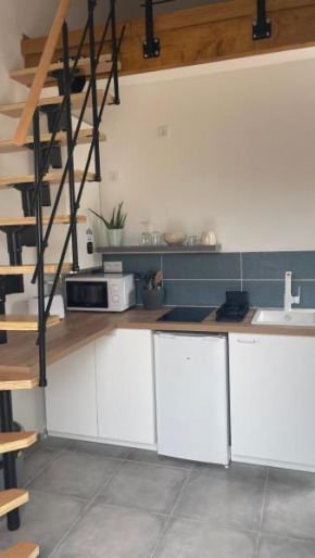 Studio calme avec jardin et parking privé
